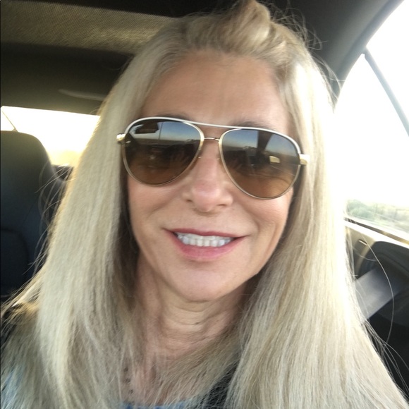 Meet your Posher, Marianna - Picture 2 of 4